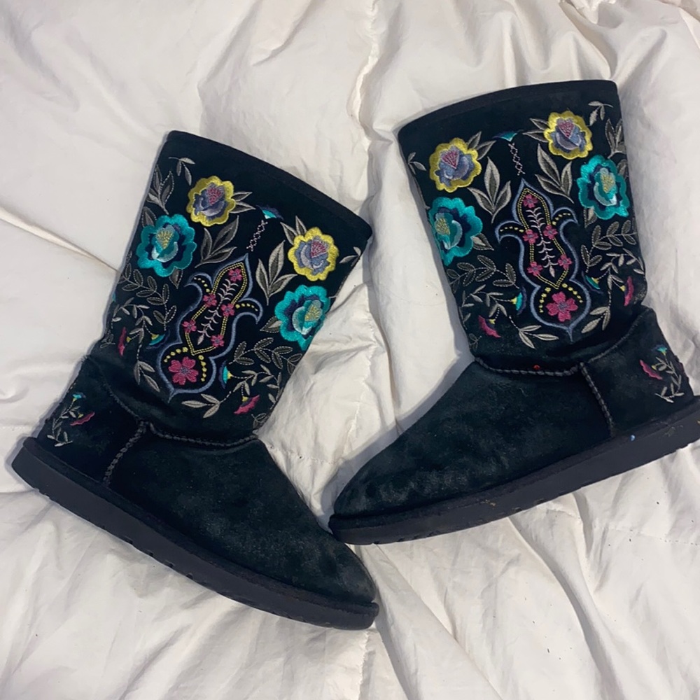 UGG Australia Juliette Floral tall boots size 6
